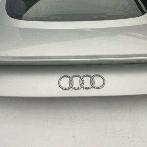 Audi TT klapa tylna rok 1998.