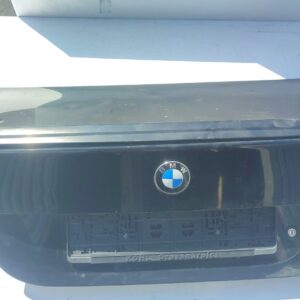 BMW E60 Sedan tylna klapa bagażnika rok 2006.