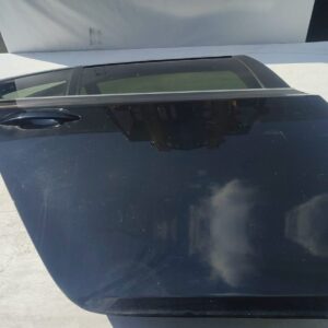 BMW E60 sedan drzwi prawe tylne rok 2006.