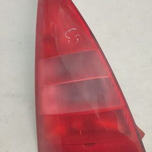 Citroen C3 lampa tylna prawa rok 2004.