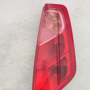 Fiat Grande Punto lampa prawa tylna rok 2006.