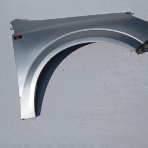 Opel Astra H Błotnik prawy, rok 2004.