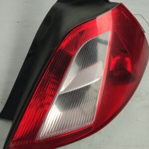Renault Megane II lampa tylna prawa rok 2005.