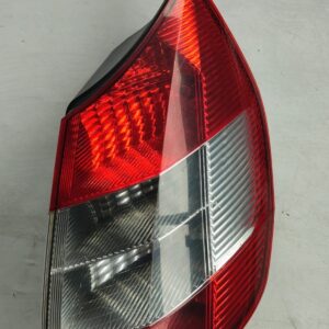Renault Scenic II lampa tylna prawa rok 2005.