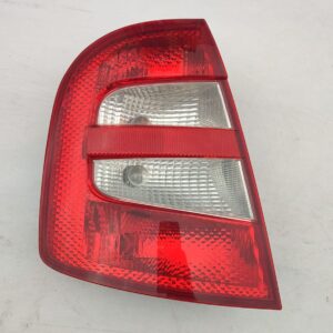 Skoda Fabia I hatchback lampa tylna lewa rok 2001.