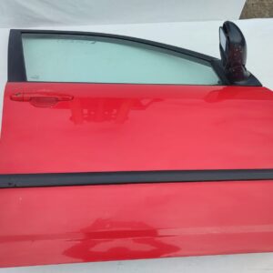Toyota Corolla drzwi prawy przód rok 2004.