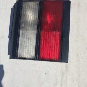 Volkswagen Passat B3 lampa lewa.
